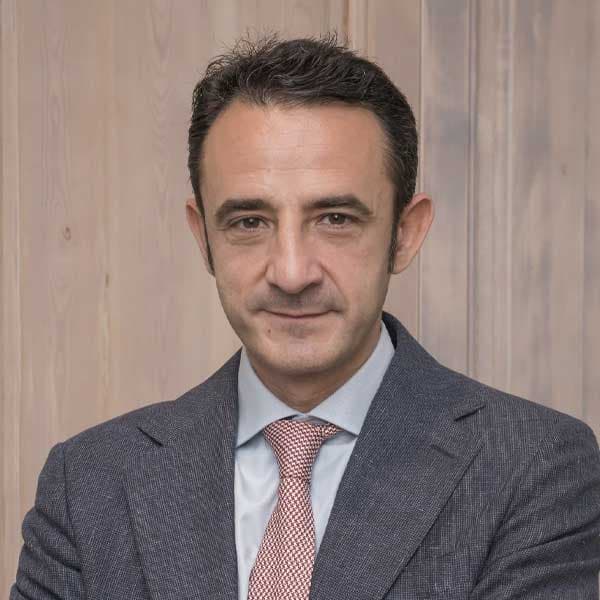 Esaú-Alarco-n